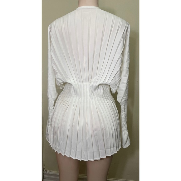 NWT Elegant White Pleated Mini Dress - Picture 5 of 11